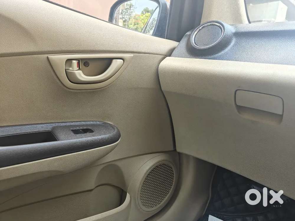 Well-maintained 2013 Honda Amaze