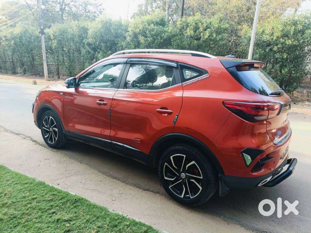 Mg Astor 1.5 Savvy Cvt S Red, 2021, Petrol