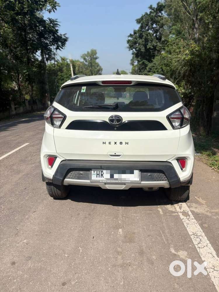 Tata Nexon 1.2 Revotron Xm Plus (s), 2023, Petrol