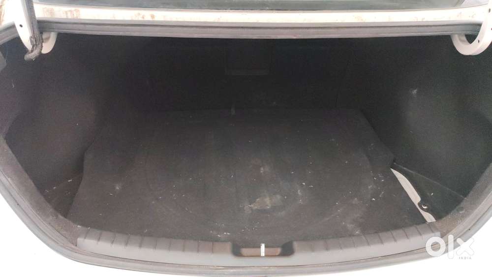 Hyundai New Elantra 1.5 Sx (o) Diesel At, 2017, Diesel