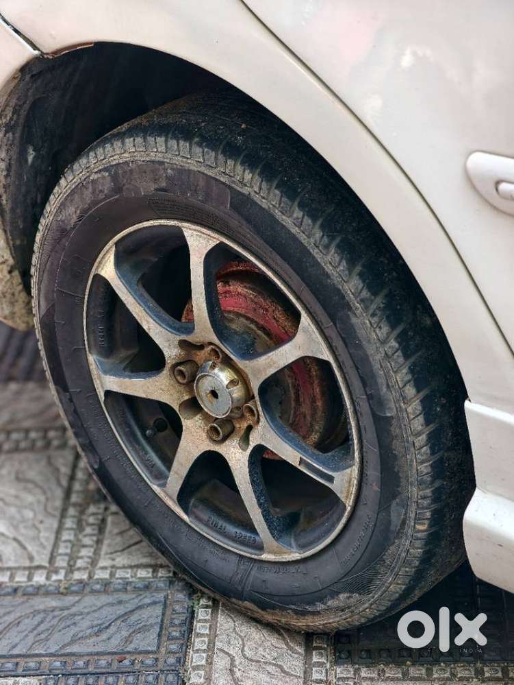 Maruti Suzuki Swift Dzire Ldi Optional, 2012, Diesel