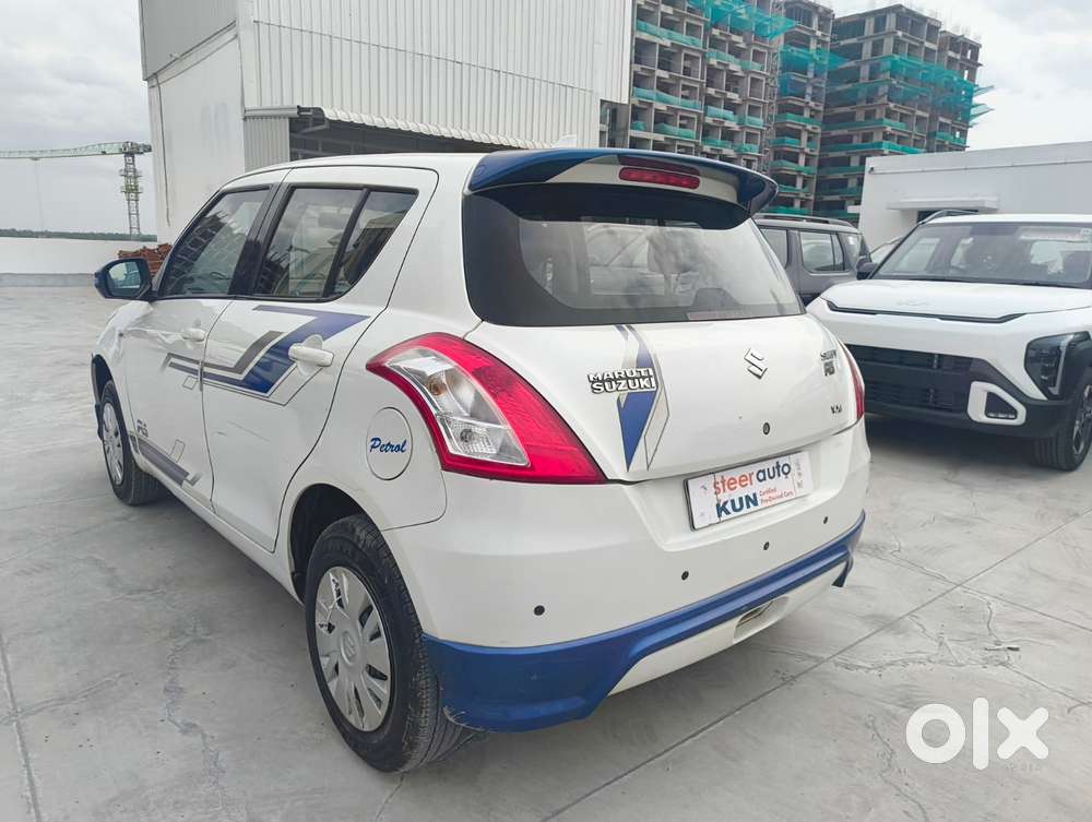 Maruti Suzuki Swift Vxi Abs Bsiv, 2013, Petrol