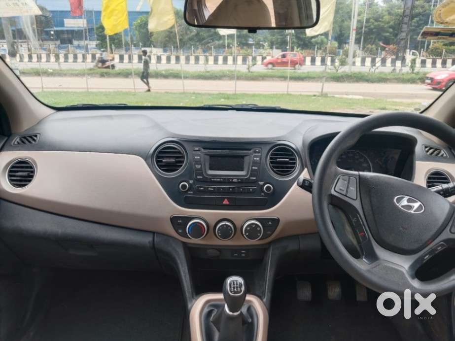 Hyundai Grand I10 Sportz, 2016, Petrol