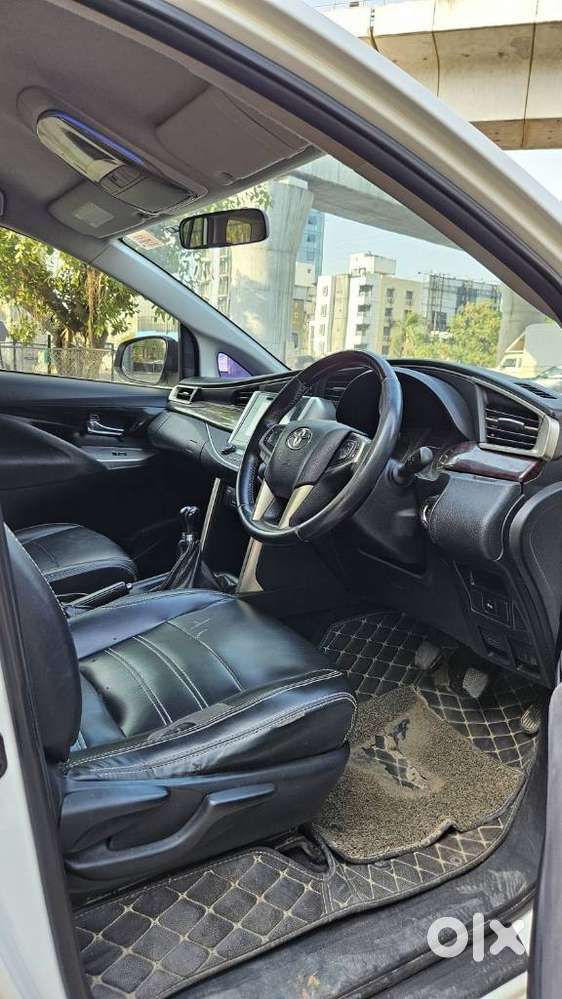 Toyota Innova Crysta 2.4 V, 2017, Diesel
