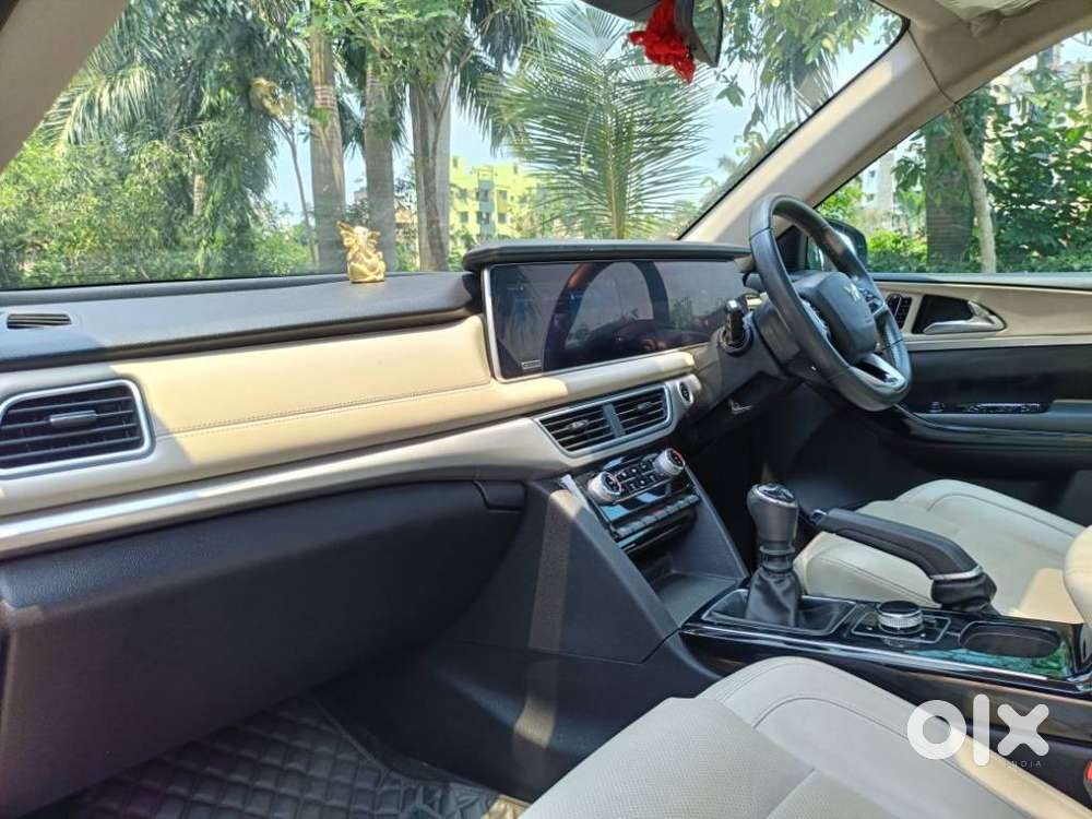 Mahindra Xuv700 2.2 Ax 7 Diesel Mt Str, 2023
