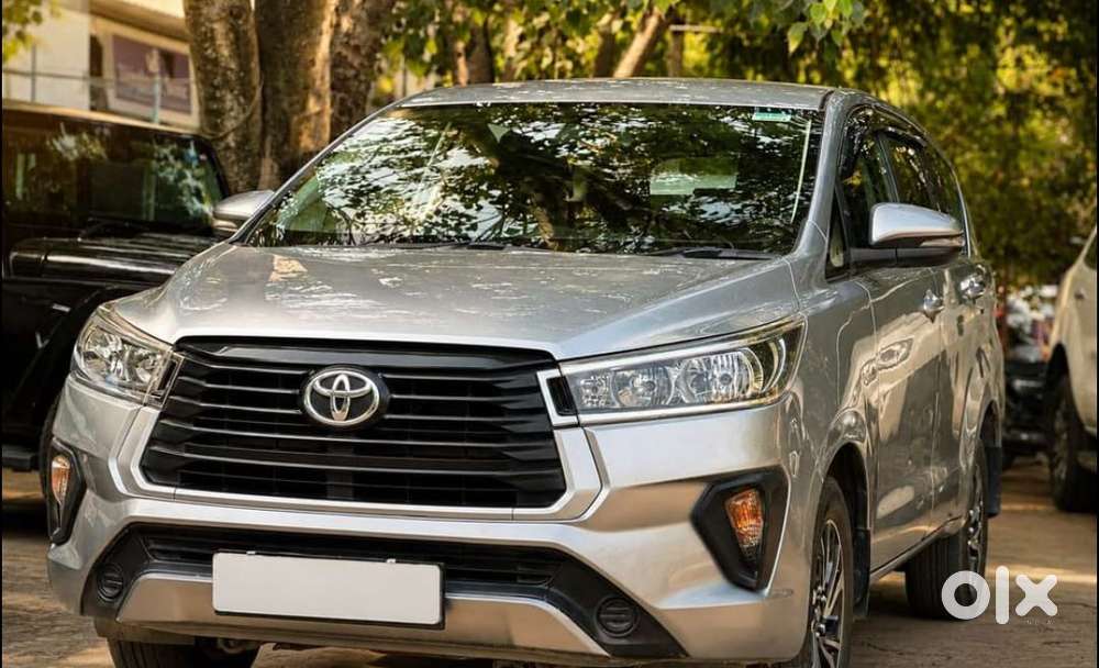 Toyota Innova Crysta 2.4 G Mt 8s, 2022, Diesel
