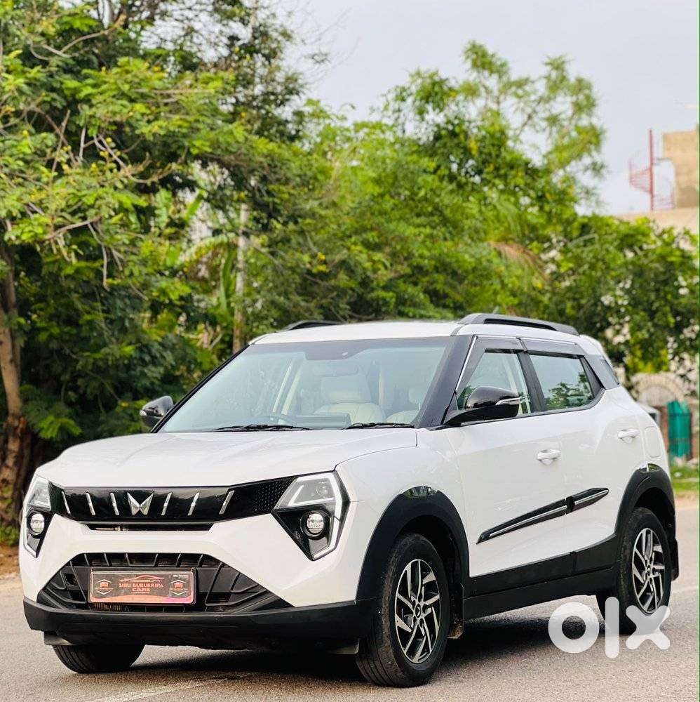 Mahindra Xuv 3xo Ax5 Ds Mt, 2025, Diesel