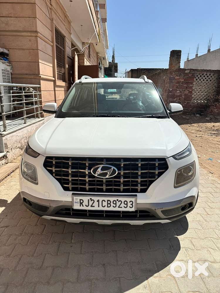 Hyundai Venue Diesel 2021