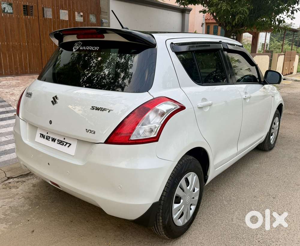 Maruti Suzuki Swift Vxi Optional, 2018, Petrol