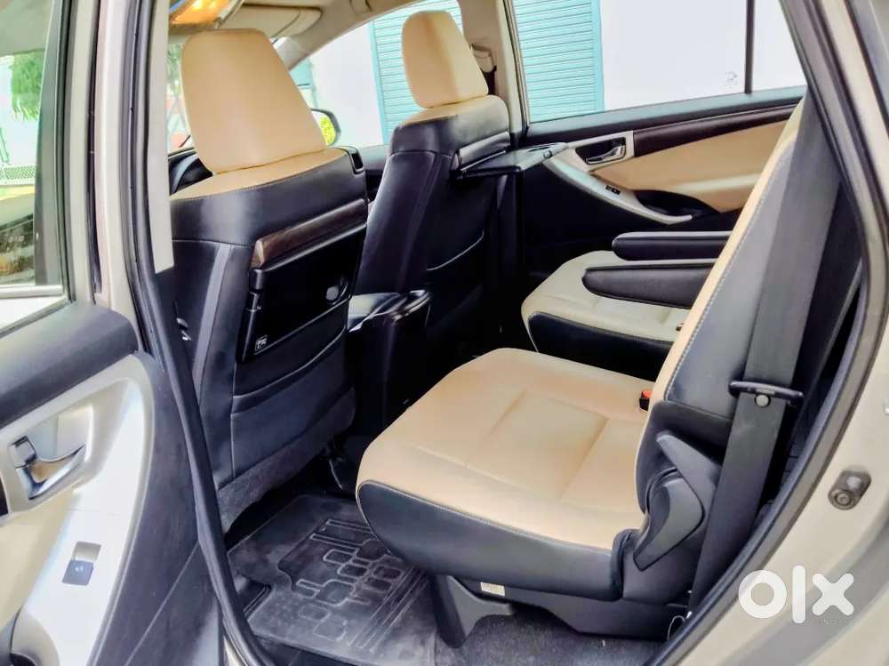 Toyota Innova Crysta 2019 Diesel 100000 Km Driven
