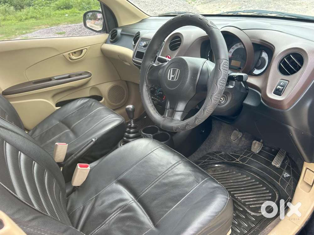 Honda Brio, 2013, Petrol