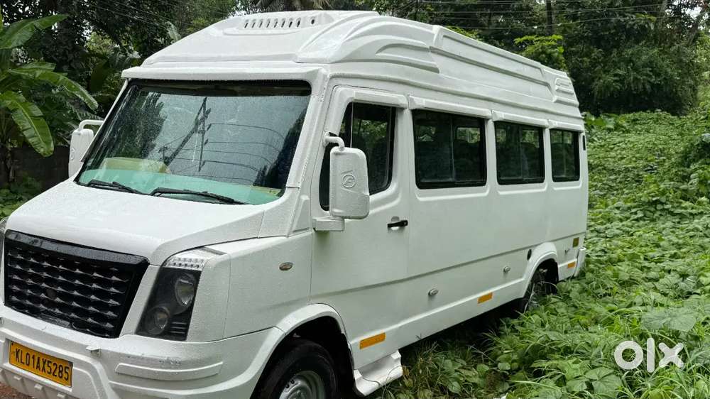 Force Motors Urbania 2010 3350wb 17-seater