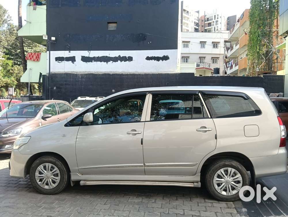 Toyota Innova 2.5 G (diesel) 7 Seater Bs Iv, 2014, Diesel