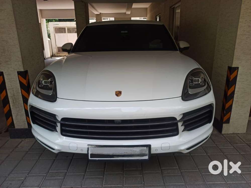 Porsche Cayenne 2023 Platinum Edition