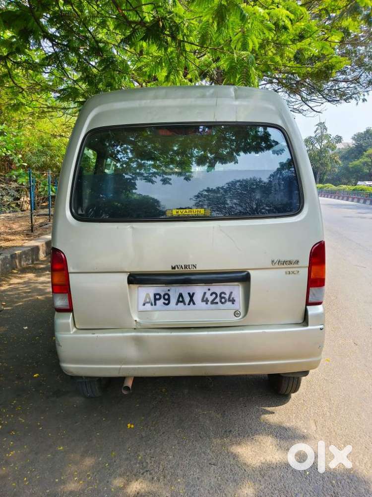 Maruti Suzuki Versa Dx 8 Seater, 2005, Petrol