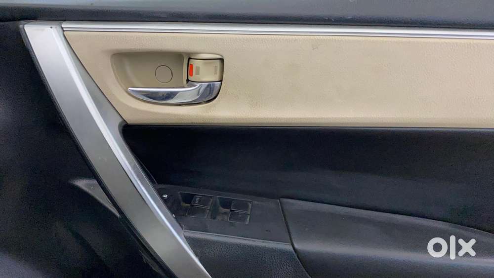 Toyota Corolla Altis Vl At, 2015, Petrol