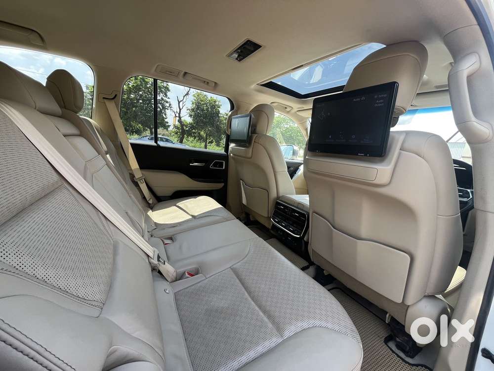 Toyota Land Cruiser Zx Petrol, 2024, Petrol