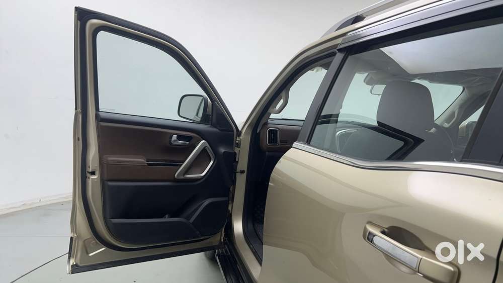 Mahindra Scorpio N Z8 L Petrol At 6 Str, 2022, Petrol