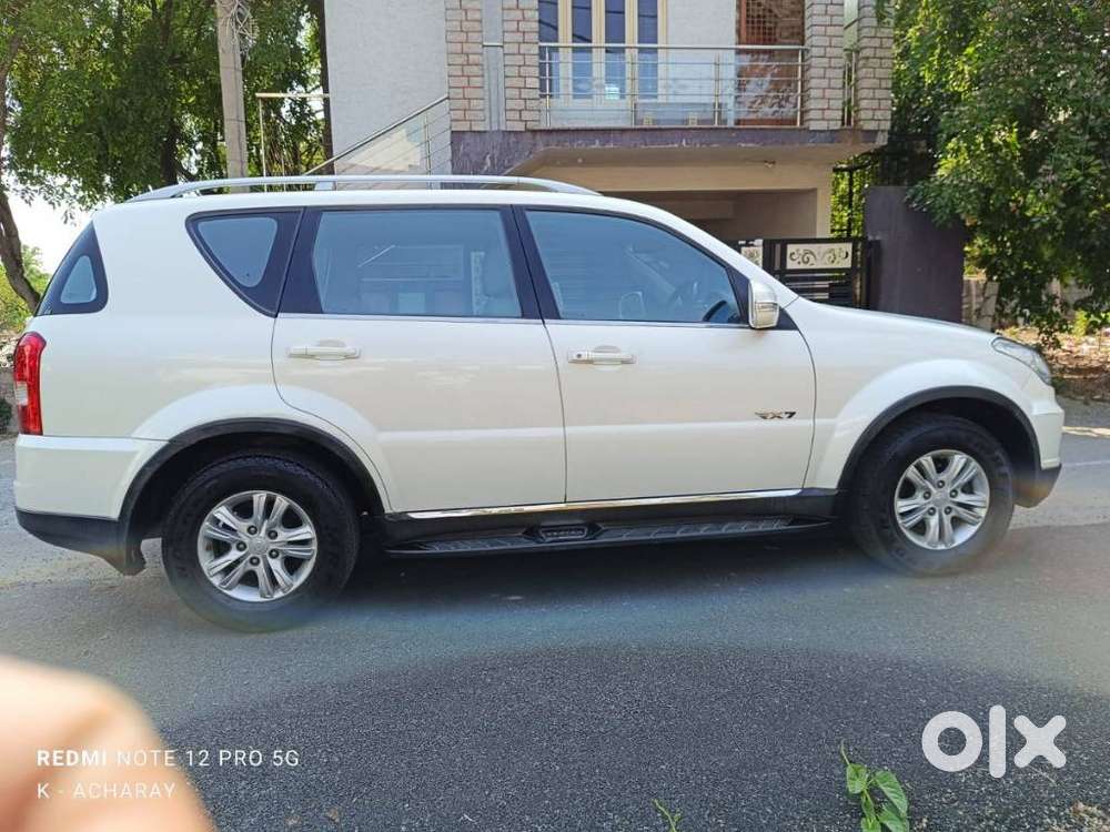 Mahindra Rexton, 2017, Diesel