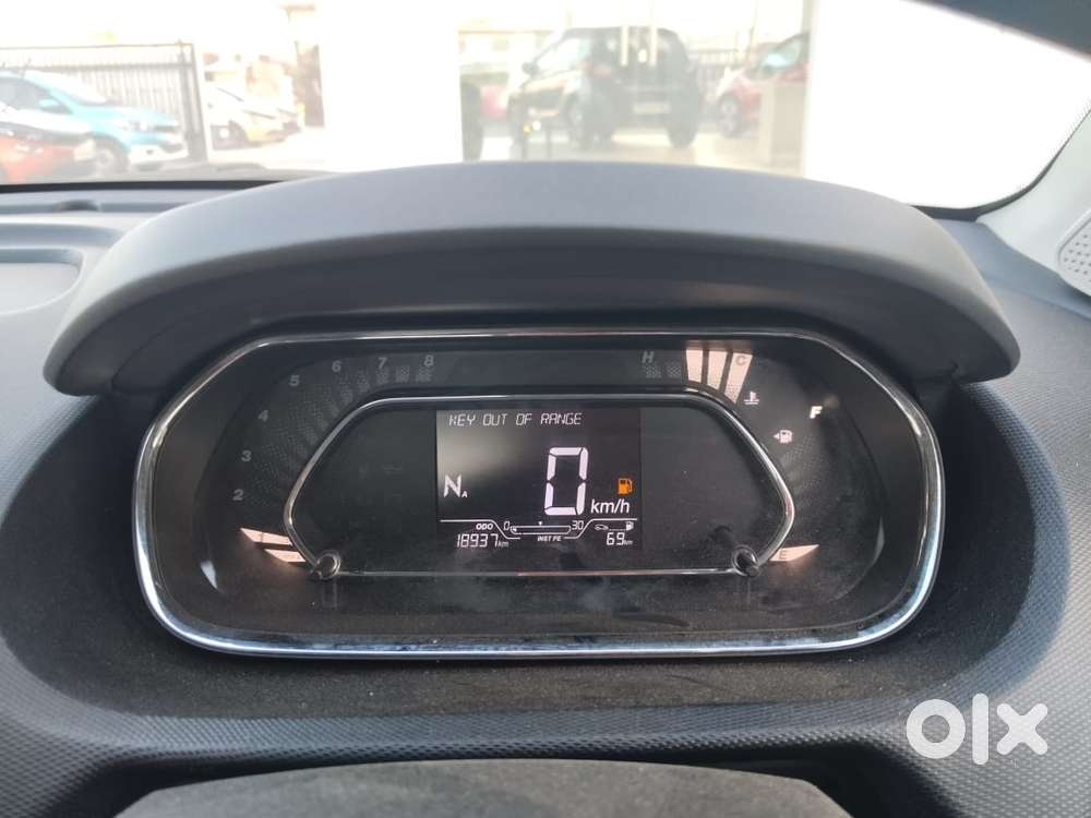 Tata Tigor Xza Plus, 2022, Petrol