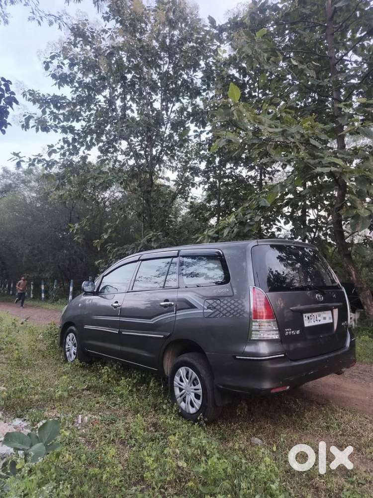 Toyota Innova 2.5 G (diesel) 8 Seater, 2010, Diesel