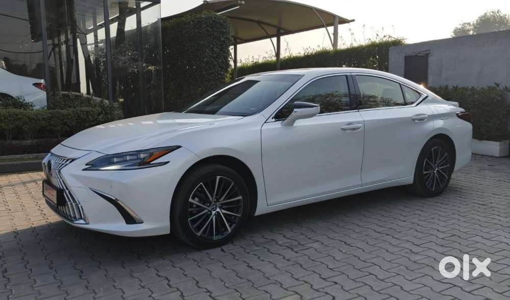 Lexus Es 300h, 2025, Petrol