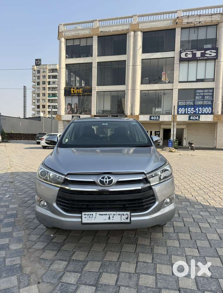Toyota Innova Crysta 2.4 V, 2017, Diesel
