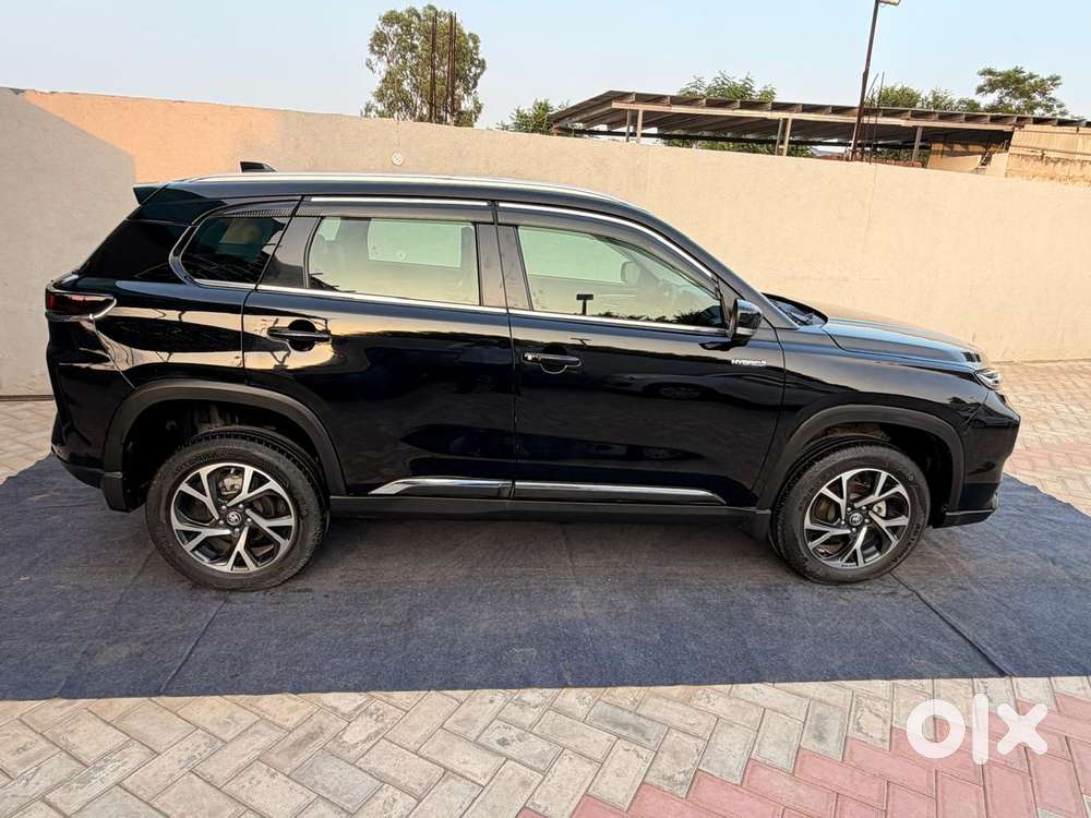 Toyota Urban Cruiser Hyryder 1.5 V Hybrid, 2023, Petrol