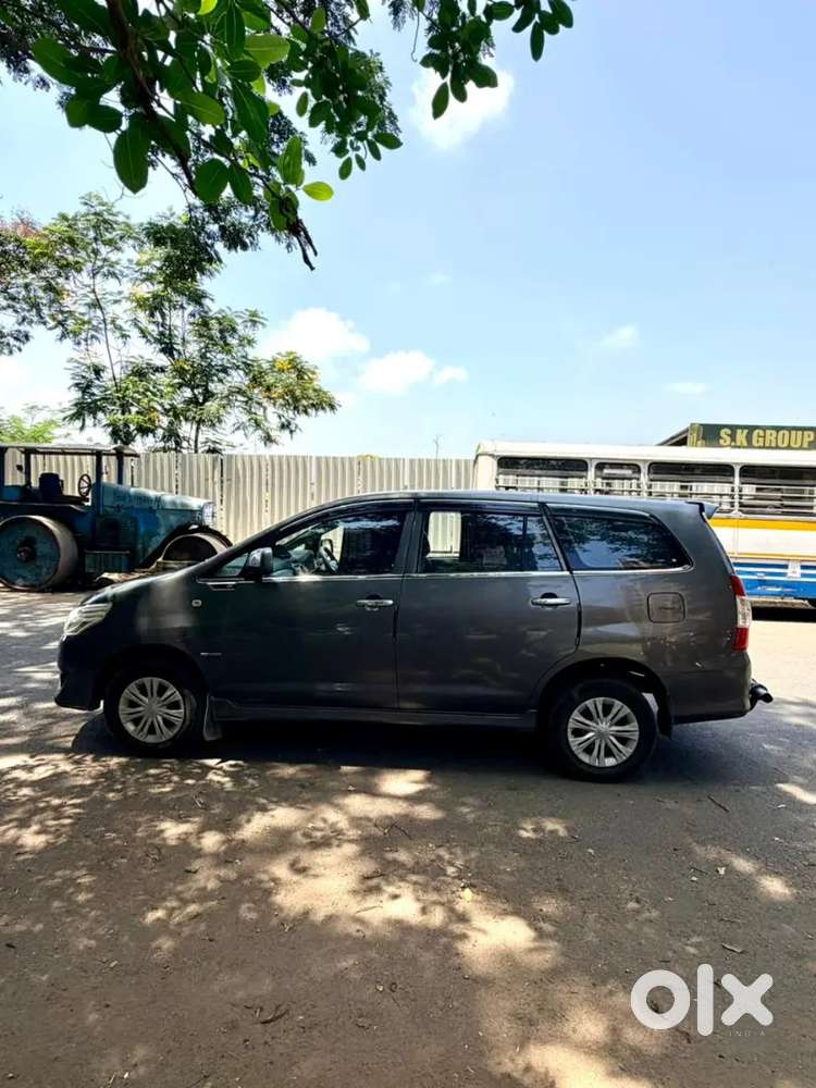 Toyota Innova 2012 Diesel 95000 Km Driven Next To New