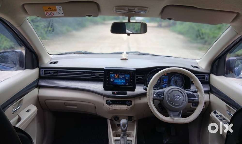 Toyota Rumion G Petrol Automatic Dual Tone, 2025, Petrol