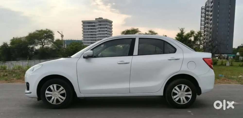 Maruti Suzuki Dzire 1.2 Vxi Amt, 2018, Petrol