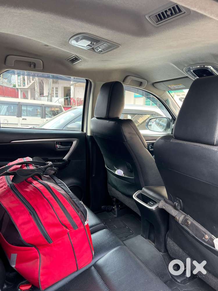 Toyota Fortuner [2021-ongoing] 2.8 2wd Diesel Mt, 2021, Diesel