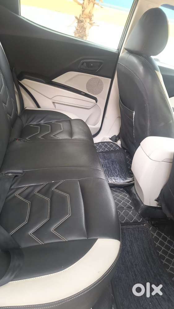 Mahindra Xuv300 Petrol 2023