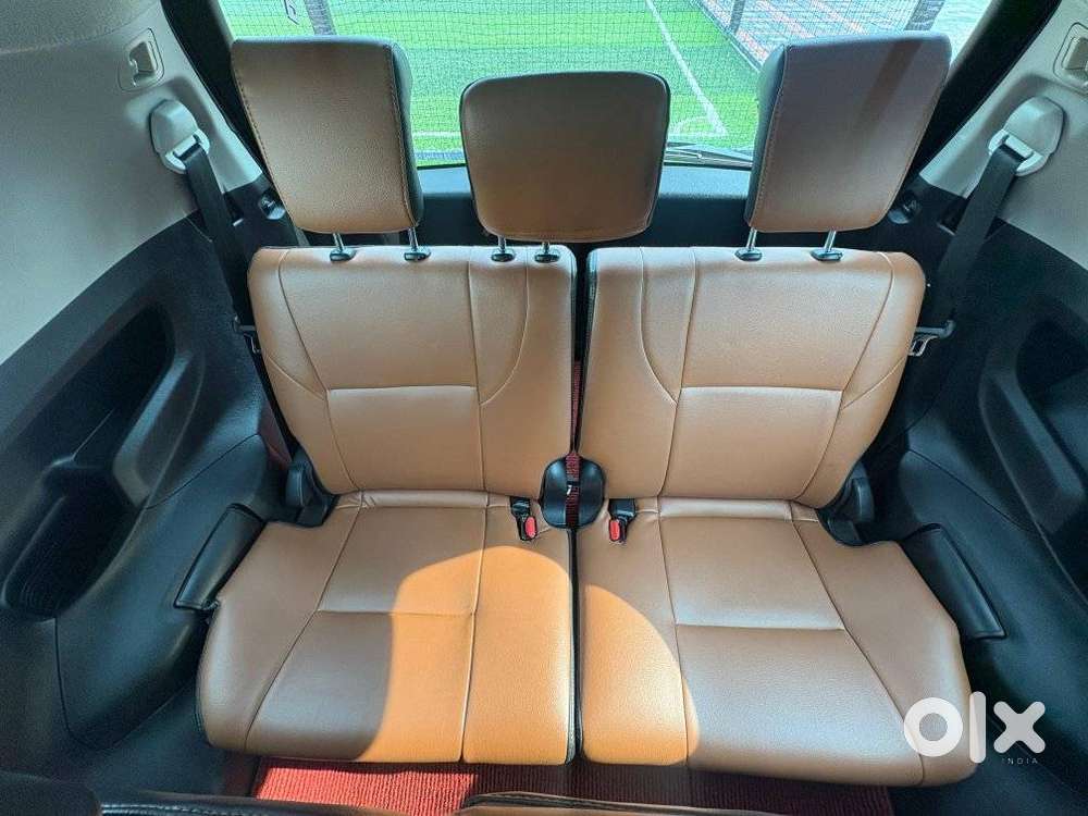 Toyota Innova Crysta [2020-ongoing] 2.4 Gx 8 Str, 2021, Diesel