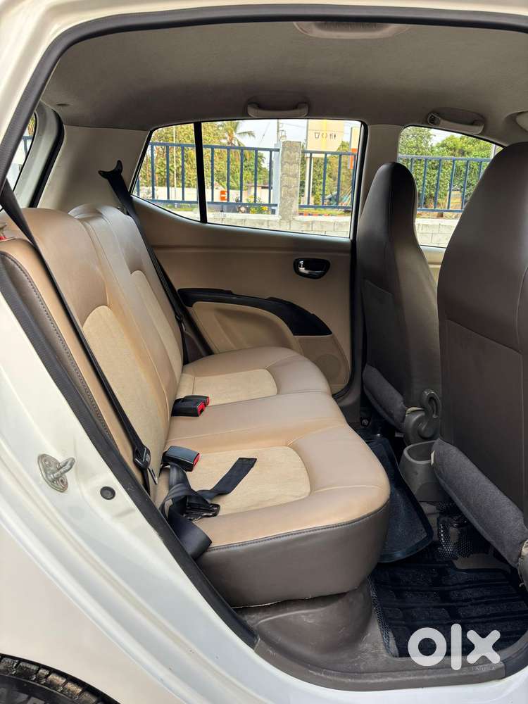 Hyundai I10 Sportz, 2016, Petrol