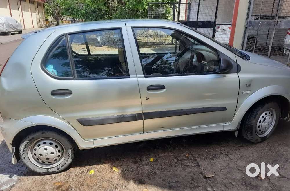 Tata Indica V2 Xeta 2004 Petrol Well Maintained