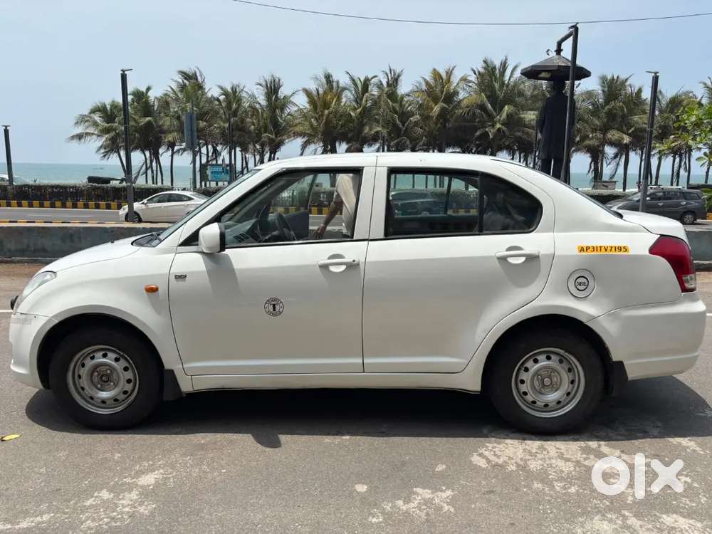 Maruti Suzuki Dzire 2016 Diesel 95000 Km Driven