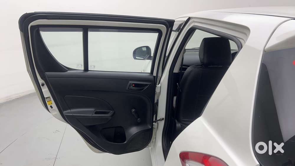 Maruti Suzuki Swift Lxi Optional-o, 2016, Cng & Hybrids