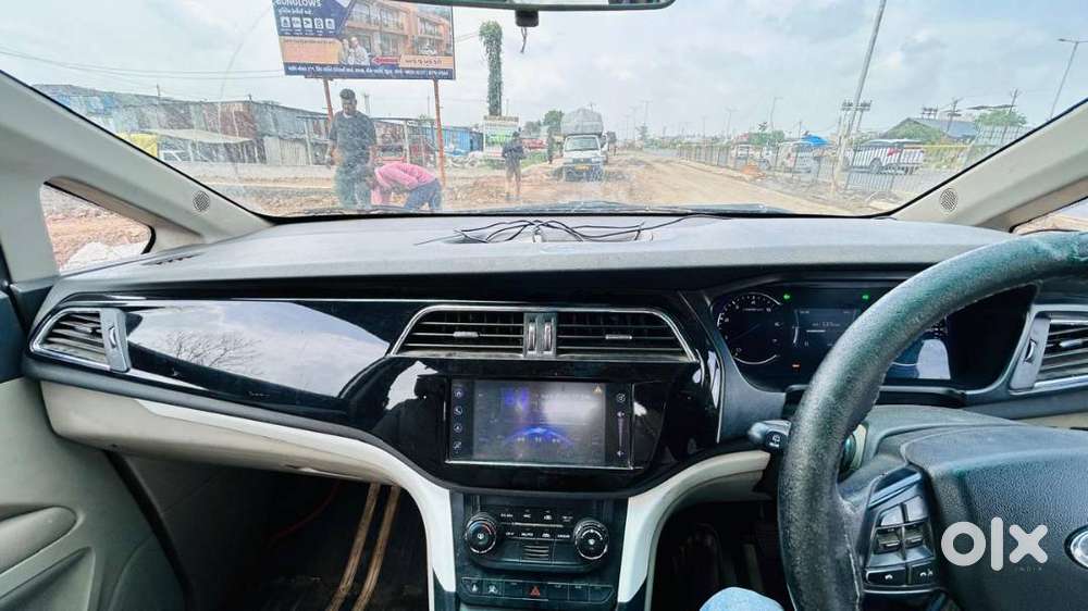 Mahindra Marazzo