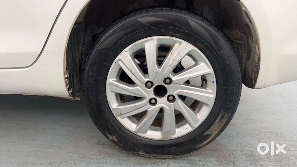 Maruti Suzuki Swift Dzire 1.2 Zxi, 2016, Petrol