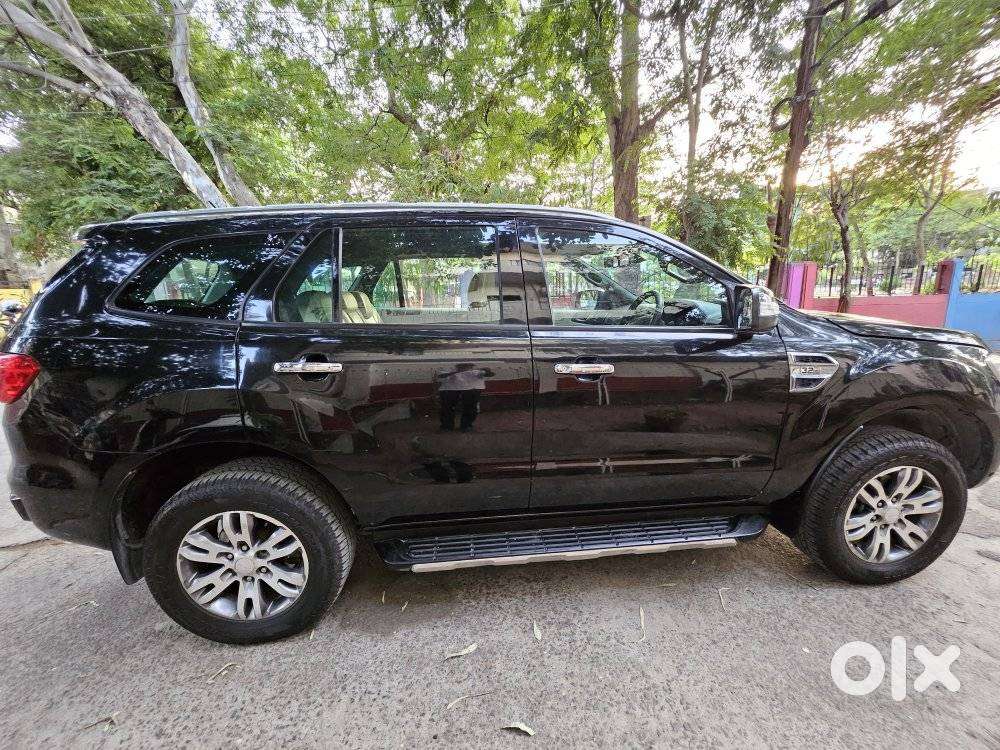 Ford Endeavour 3.2 Titanium 4x4 At, 2016, Diesel