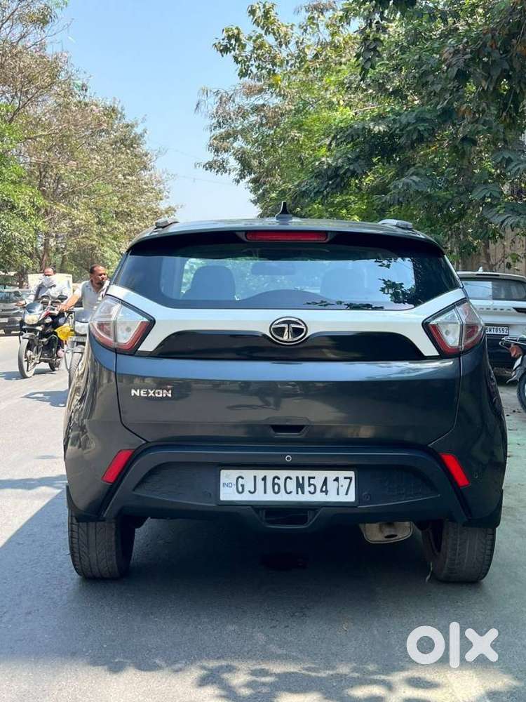 Tata Nexon 1.2 Revotron Xt, 2019, Petrol
