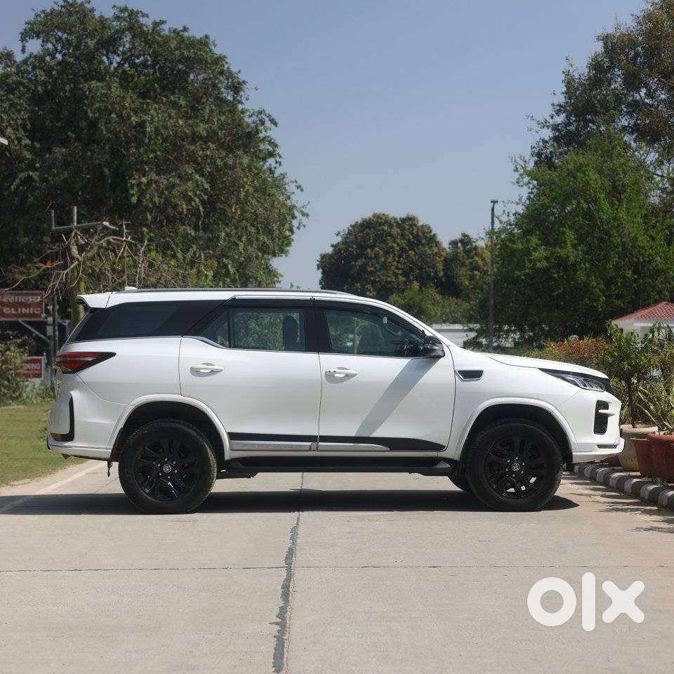 Toyota Fortuner 2.8 Gr-s, 2023, Diesel