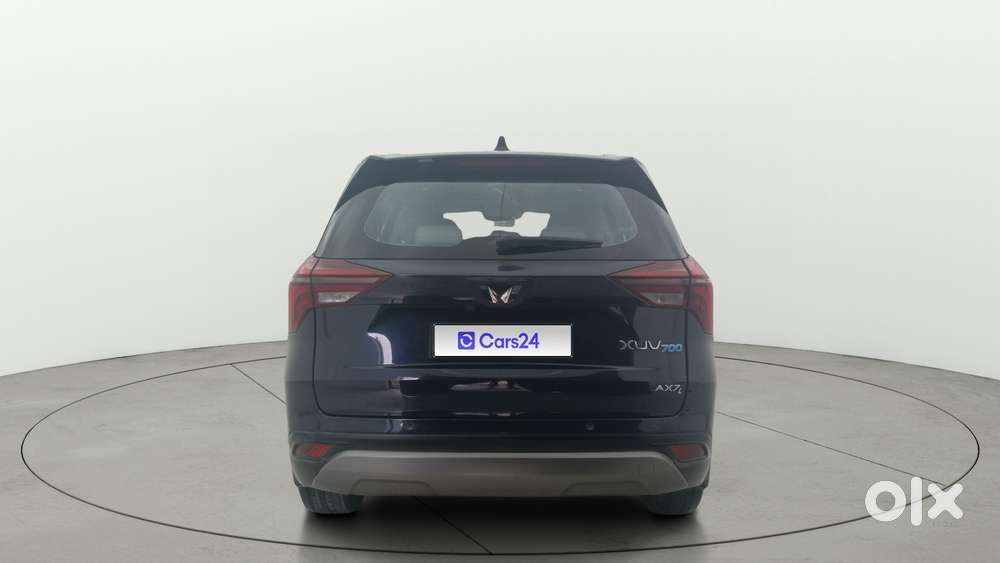 Mahindra Xuv700 2.0 Ax 7 Petrol Mt Str, 2024, Petrol
