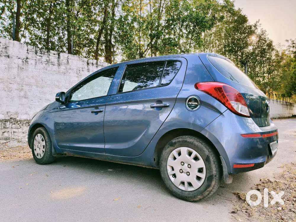 Hyundai I20 Magna 2013 Car