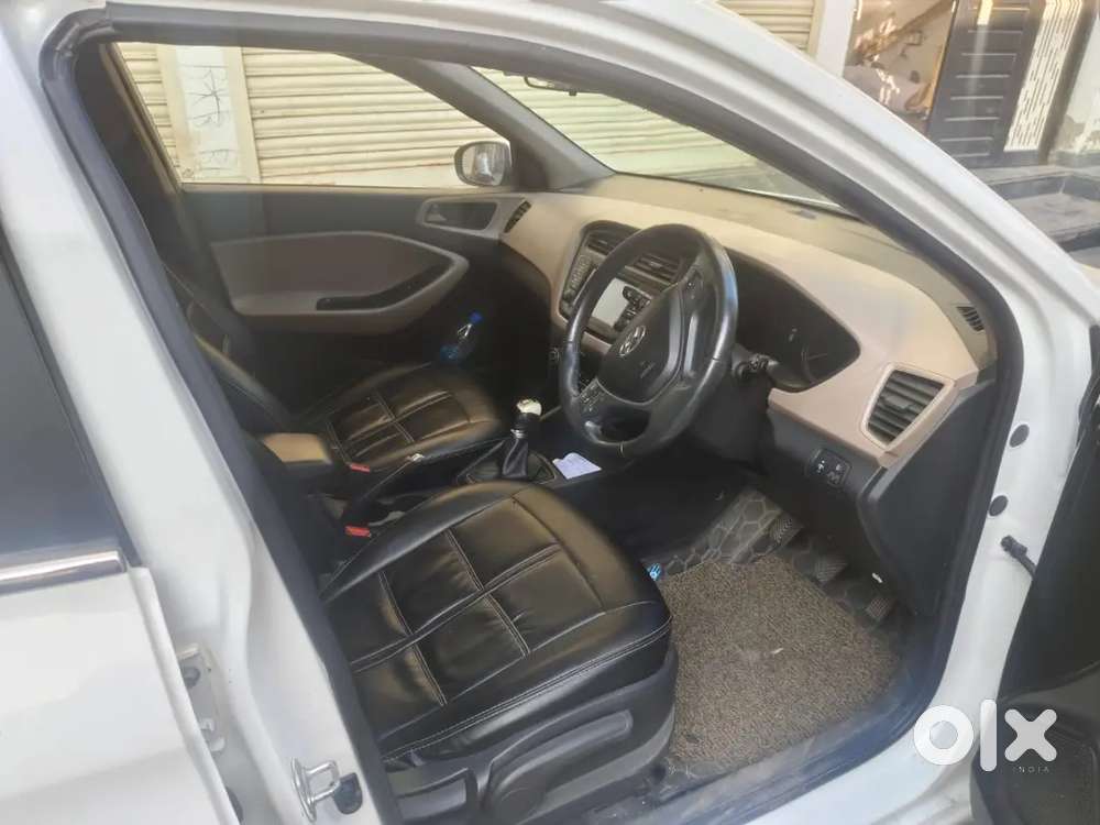Hyundai I20 2017 Petrol 110000 Km Driven