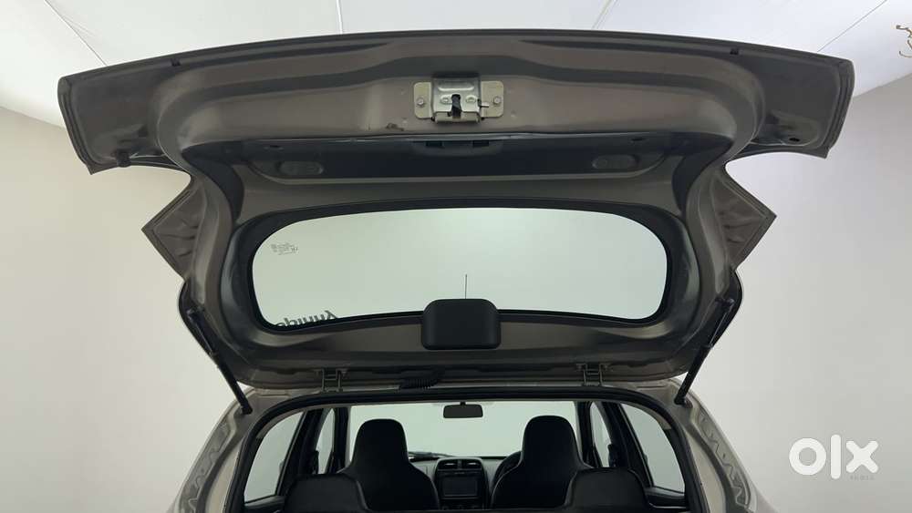 Renault Kwid 2019-ongoing 1.0 Rxt Amt (o), 2018, Petrol
