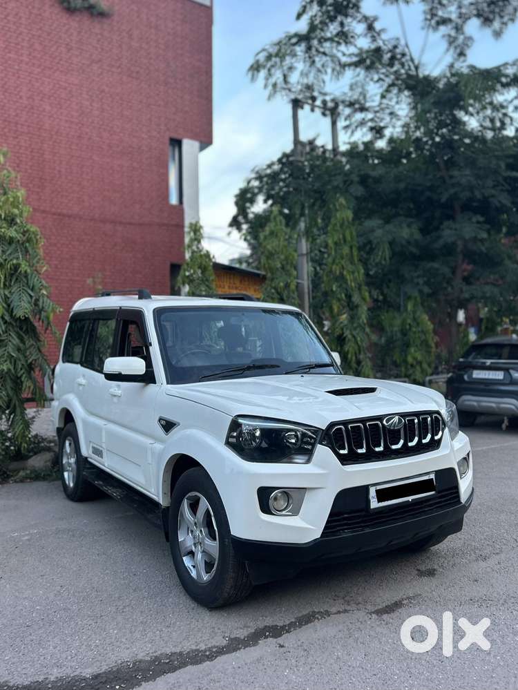 Mahindra Scorpio Classic 2.2 S 11 Mt 7 Str, 2020, Diesel