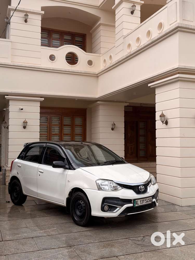 Toyota Etios Liva 2012