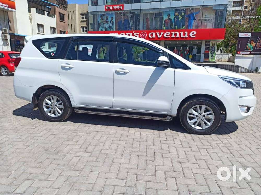 Toyota Innova Crysta 2.4 G Mt 8s, 2023, Diesel
